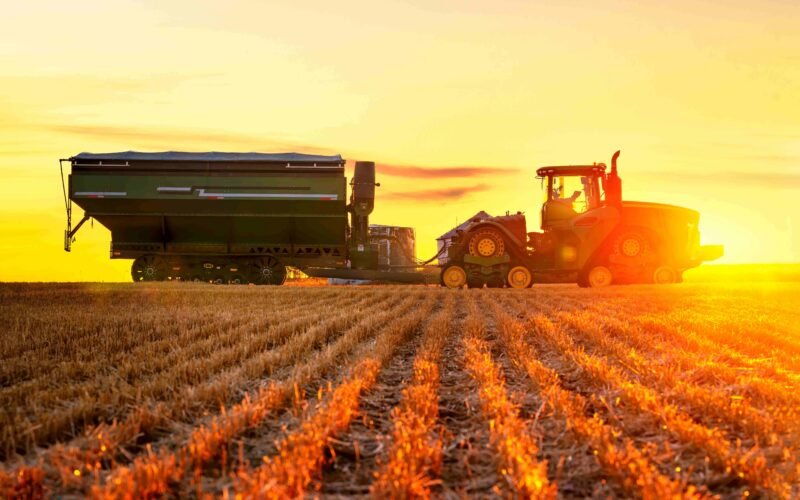 New Holland CR 9.90 — Kombajn za Visoke Prinose